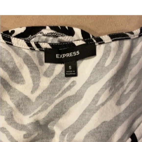 Bundle of tops - Picture 5 of 9